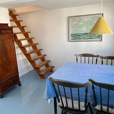 Feriehus Skont Fiskerhus. Taet Pa By, Havn Og Havet Marstal