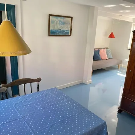 Skont Fiskerhus. Taet Pa By, Havn Og Havet Marstal